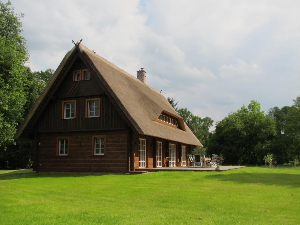 Вилла Exklusives Holzhaus Бург Номер фото